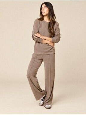 Softies Vintage Velvet Raglan Crew Neck & Pintuck Pant Set Tan Women’s Large
